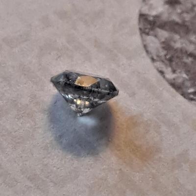IGI CERTIFIED NATURAL DIAMOND 0.72 ct