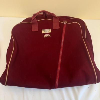Three Land’s End Garment Bags (GB1-MG)