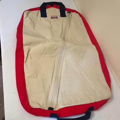 Three Land’s End Garment Bags (GB1-MG)