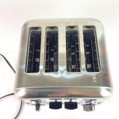 K90 Cuisinart 4-Section Toaster