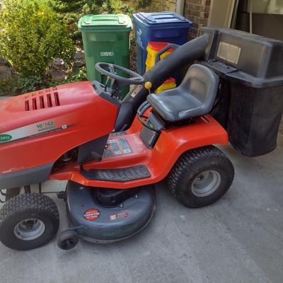 Scotts 16HP 42" Riding Mower with Grass and Leaf Catcher