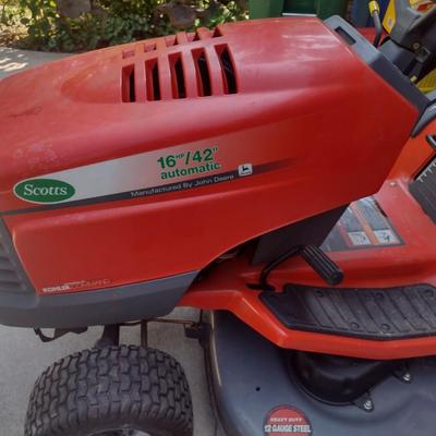 Scotts 16HP 42" Riding Mower with Grass and Leaf Catcher