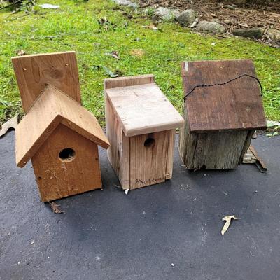 Large Lot of Birdhouses (S-EL)