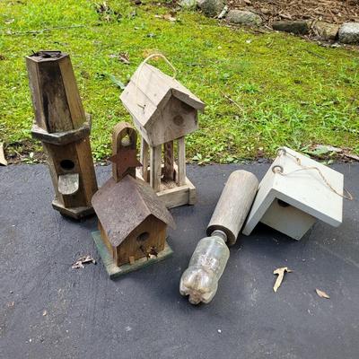 Large Lot of Birdhouses (S-EL)