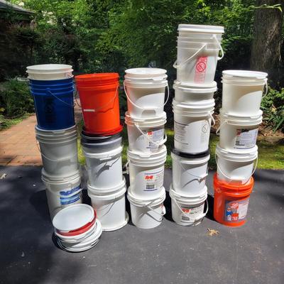 Large Lot of Plastic Buckets (S-EL)