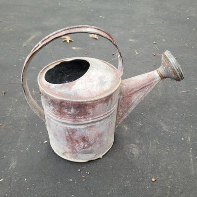 Metal Watering Cans and Buckets (S-EL)