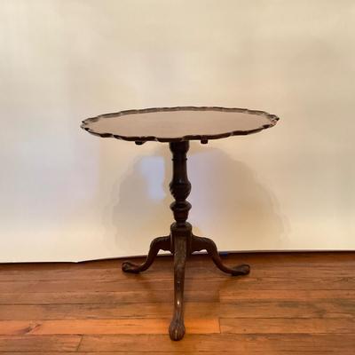 L119 Pie Crust Tilt Top Table "As-Is"