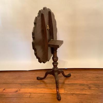 L119 Pie Crust Tilt Top Table "As-Is"