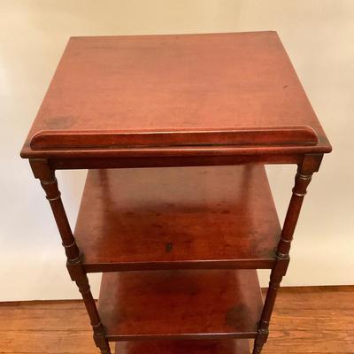 L121 Antique 3-Tier Mahogany Bookcase with Lift Top