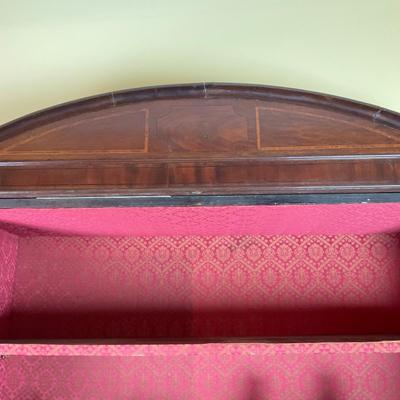 L122 Antique Georgian Bookshelf Cabinet
