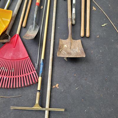 Large Yard Tool Lot (S-EL)