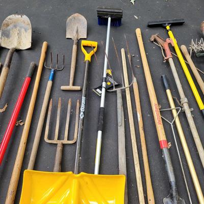 Large Yard Tool Lot (S-EL)