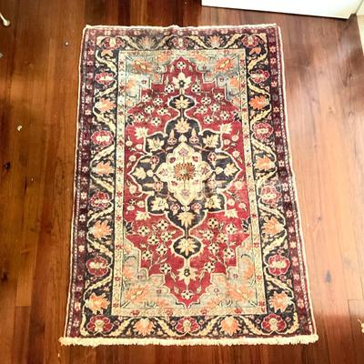 L129 Oriental Wool Rug