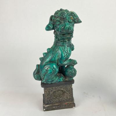 L131 Pair of Vintage Chinese Foo Dogs Chalk-ware