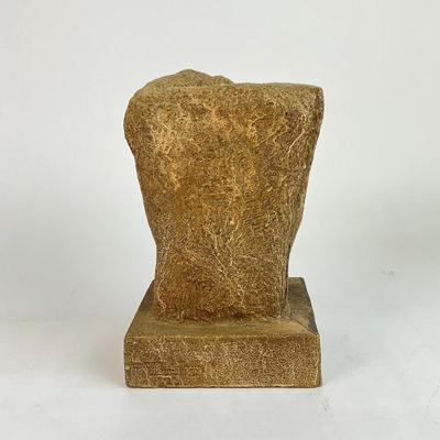 L134 Classica Head Sculpture to top of Fountain by Cara Classica