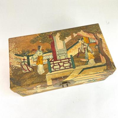 C138 Hand-painted Paper Machete Box Sewn