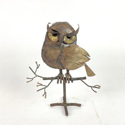 L148 Vintage Folk Art Metal Owl Sculpture