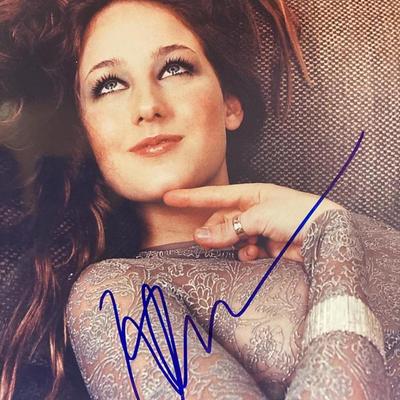 Leelee Sobieski signed photo