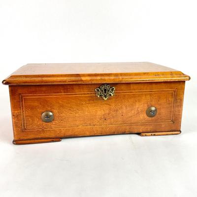 L150 Antique Wooden Music Box