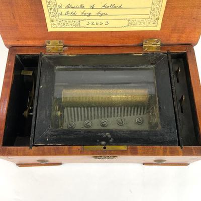 L150 Antique Wooden Music Box