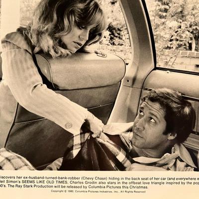 Chevy Chase/ Goldie Hawn unsigned photo