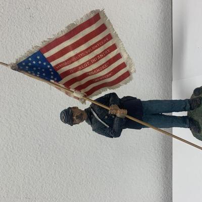 Union Soldier with flag statue