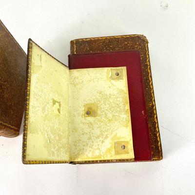 L151 Hand-made Antique Books Bookends