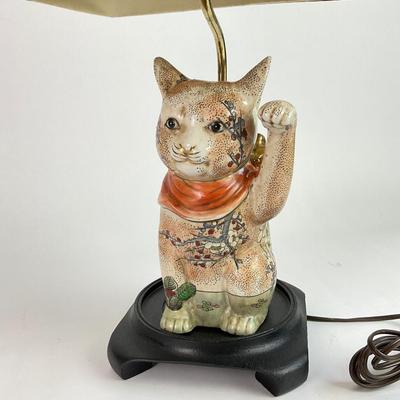 PR152 Vintage Maneki-neko Cat Table Lamp