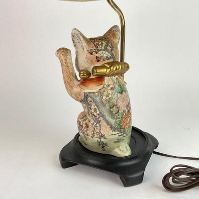 PR152 Vintage Maneki-neko Cat Table Lamp