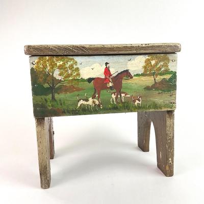 D157 Fox Hunting Scene Hand-painted Stool with Storage