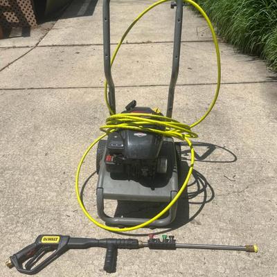 Sale Photo Thumbnail #43: Craftsman/De Walt Power Washer