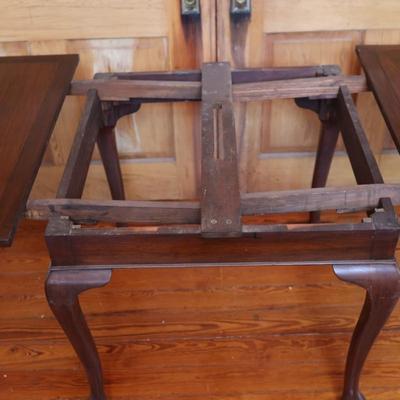 Solid Mahogany Expanding Dining Table
