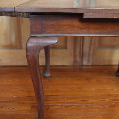 Solid Mahogany Expanding Dining Table