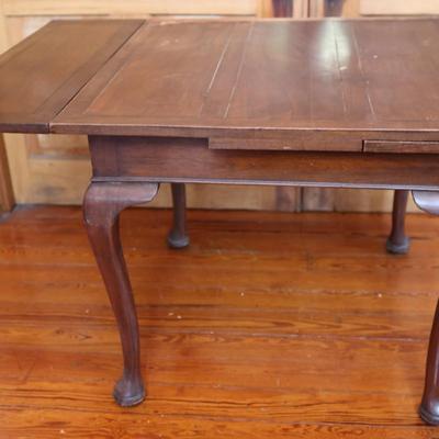 Solid Mahogany Expanding Dining Table