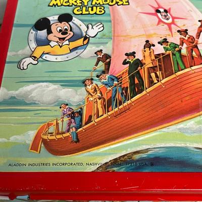 Sale Photo Thumbnail #18: Colorful cast illustration on front panel & Bright red plastic handle with secure metal latches.
