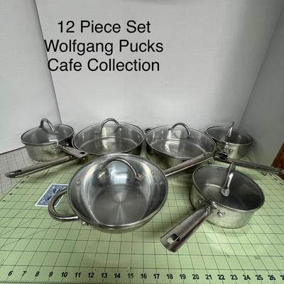 Sale Photo Thumbnail #69: Features: high-quality stainless steel construction for professional-grade cooking performance.