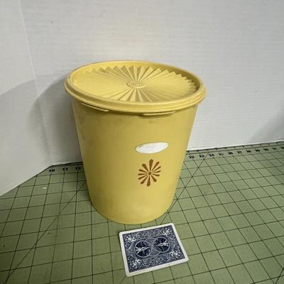 Sale Photo Thumbnail #181: Harvest Gold Canister Set – Daisy Lid Design and High-density polyethylene plastic.