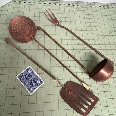 Sale Photo Thumbnail #201: The set includes a slotted spatula, skimmer spoon, ladle, and meat fork.