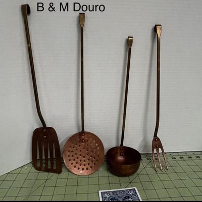 Sale Photo Thumbnail #207: The set includes a slotted spatula, skimmer spoon, ladle, and meat fork.