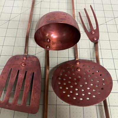 Sale Photo Thumbnail #204: The set includes a slotted spatula, skimmer spoon, ladle, and meat fork.