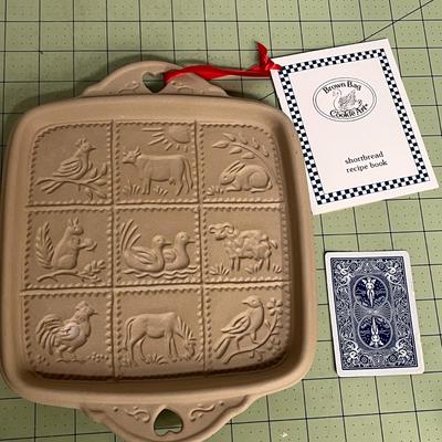 Sale Photo Thumbnail #223: 9 individual detailed cookie molds and Booklets Included.