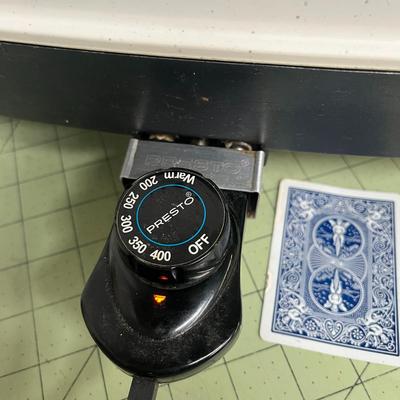 Sale Photo Thumbnail #236: Adjustable Dial Temperature Control.