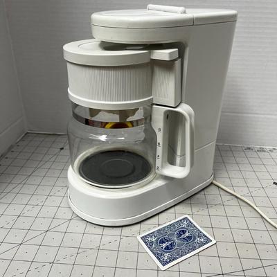 Sale Photo Thumbnail #462: Includes Coffee Filters and Set of 4 Cups.