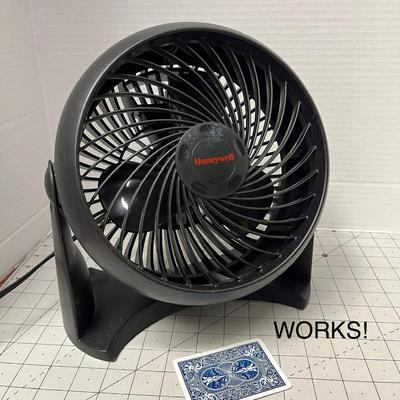 Sale Photo Thumbnail #498: Model: TurboForce HT-900, Color: Black and Include 7-inch blade.
