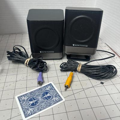 Sale Photo Thumbnail #595: 1 Subwoofer and 4 Satellite Speakers.