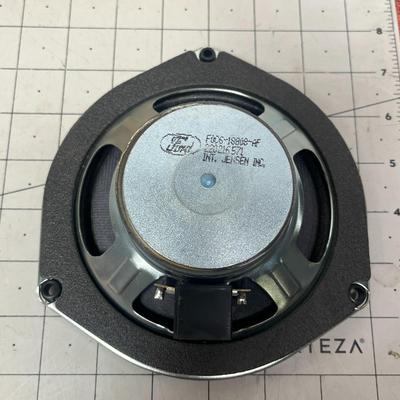 Sale Photo Thumbnail #679: Genuine Ford 5.25” speaker assembly, OEM part, durable factory replacement.