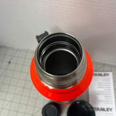 Sale Photo Thumbnail #720: Keeps drinks hot 40 hours, cold 35, durable build.