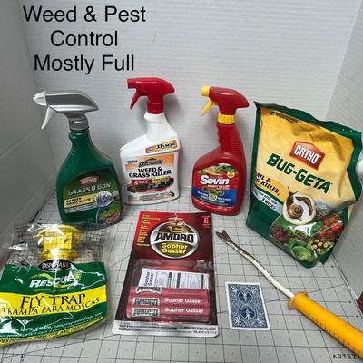 Sale Photo Thumbnail #740: Includes Ortho, Spectracide, Amdro, mostly full, effective garden solutions.