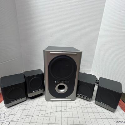 Sale Photo Thumbnail #869: 5.1 surround sound speakers with subwoofer, powerful audio for computers.