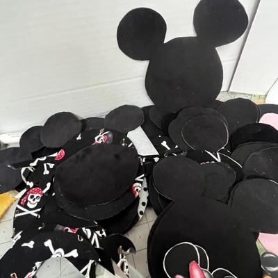 Sale Photo Thumbnail #1073: Includes Mickey, Minnie, Disney, cartoons, lace appliqués